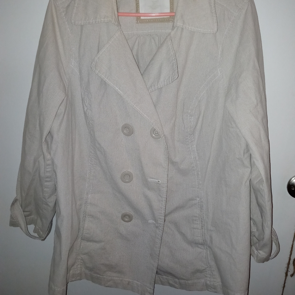 Women's spring peacoat